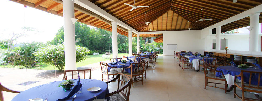 Waterside Bentota Hotel Exterior photo